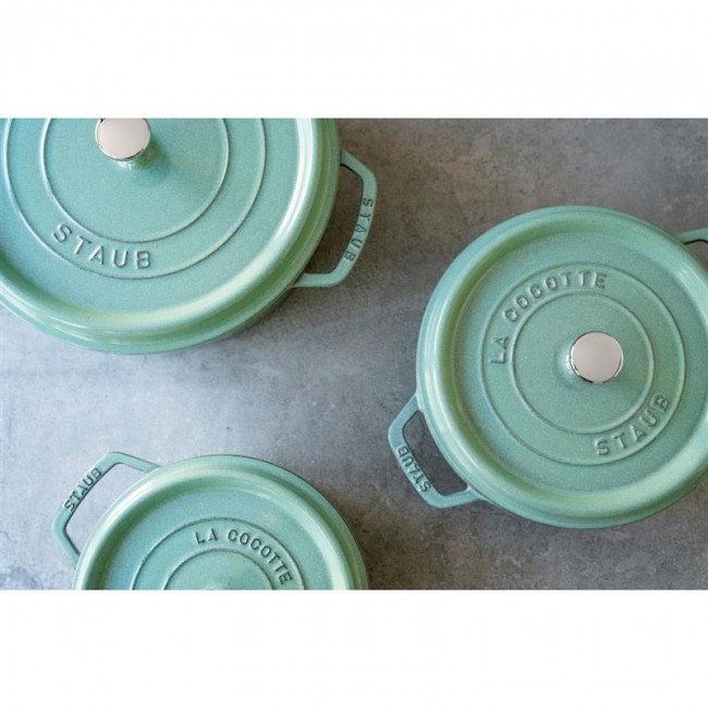 STAUB CAST IRON ROUND POT 40508-706-0 - 5,2 LTR MINT STAUB CAST IRON ROUND POT 40508-706-0 - 5,2 LTR MINT