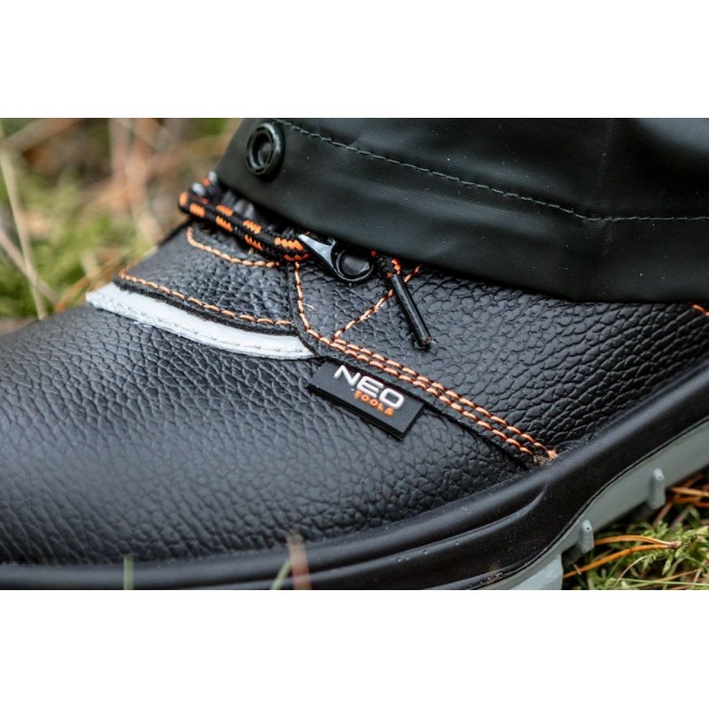 NEO tools 82-017 safety footwear