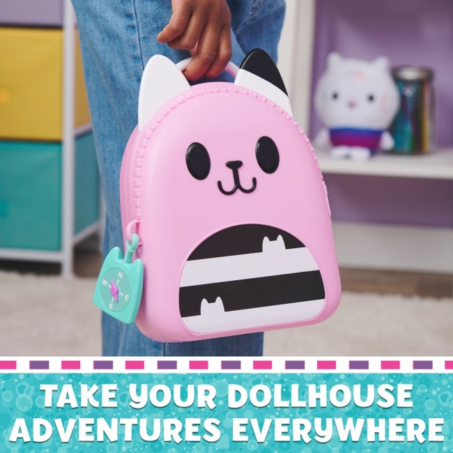 Gabby's Dollhouse , Gabby Girl On-The-Go Travel Set, Pretend Play Travel Toys, Toy Passport, Toy Phone and Compass Charm, Kids Toys for Girls & Boys 3+