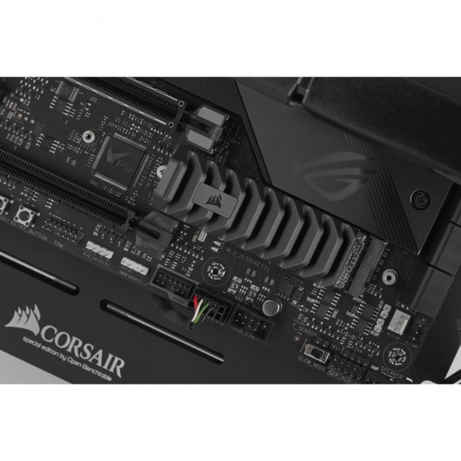 Corsair MP600 PRO XT 2 TB M.2 PCI Express 4.0 NVMe 3D TLC NAND Corsair MP600 PRO XT 2 TB M.2 PCI Express 4.0 NVMe 3D TLC NAND