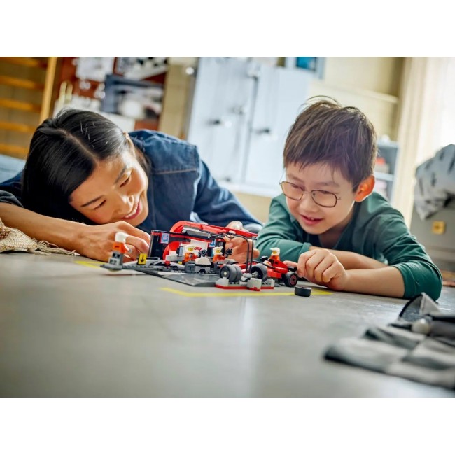 LEGO CITY 60443 F1 - Pit Stop & Pit Crew with Ferrari Car
