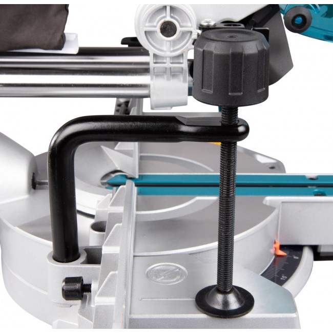 Makita LSO816F mitre saw 5000 RPM 1200 W Makita LSO816F mitre saw 5000 RPM 1200 W