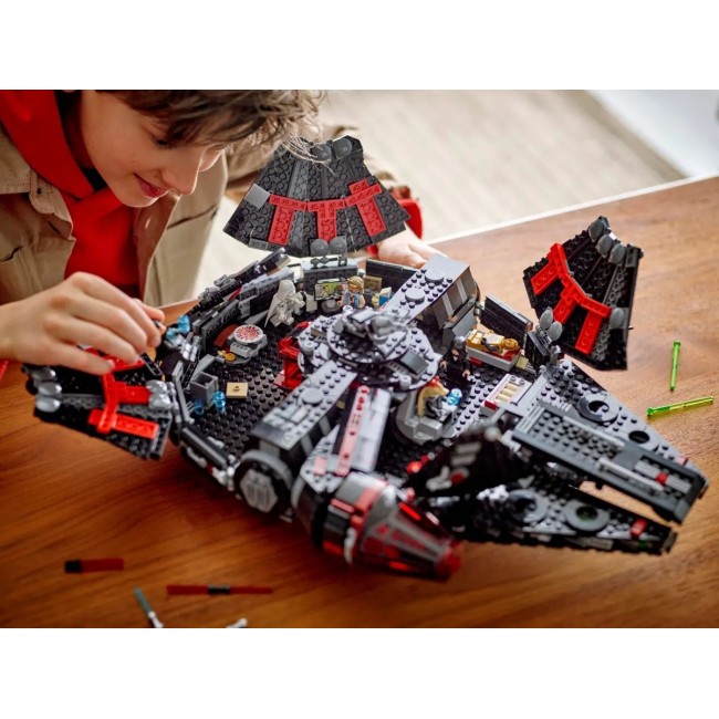 LEGO STAR WARS 75389 The Dark Falcon LEGO STAR WARS 75389 The Dark Falcon