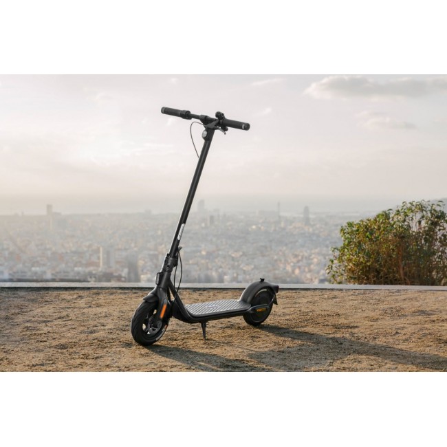 Ninebot by Segway Kickscooter F2 E, Black | Segway | Kickscooter F2 E | Up to 25 km/h | 10 Ninebot by Segway Kickscooter F2 E, Black | Segway | Kickscooter F2 E | Up to 25 km/h | 10