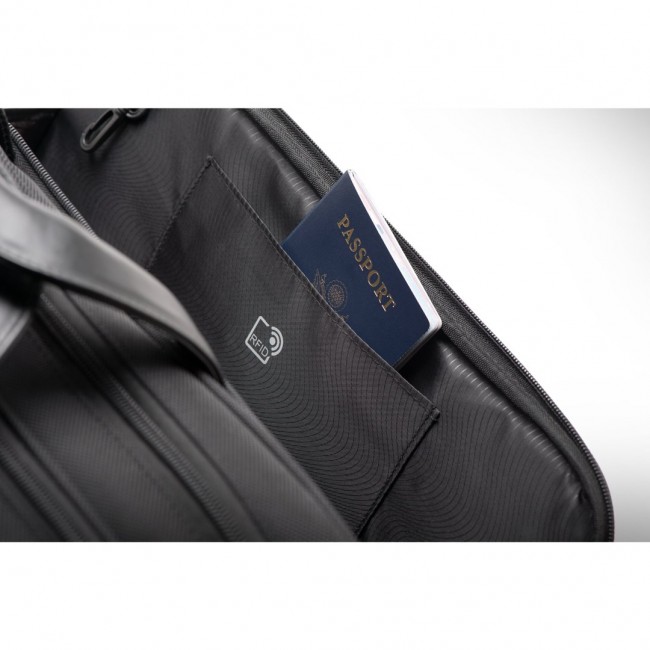 Kensington Contour 2.0 Business Laptop Briefcase 15.6 