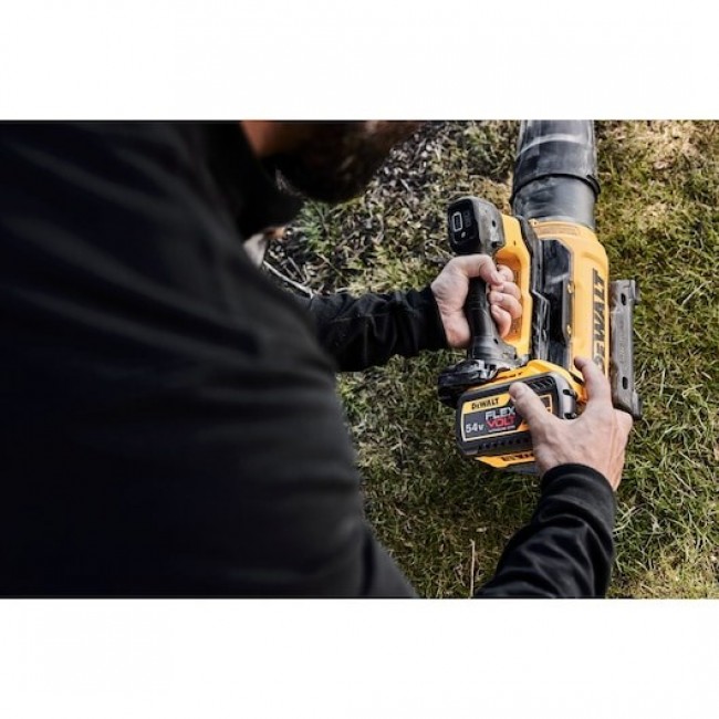 DeWALT DCMBL777N-XJ leaf blower 54 V 258 km/h
