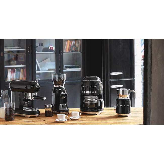 Smeg 50's Style Drip Filter Coffee Machine DCF02BLEU Black