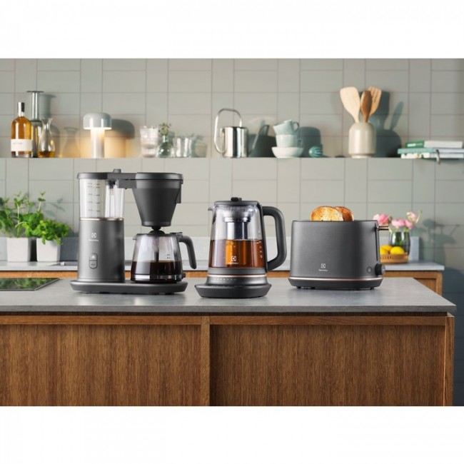 Electrolux E7T1-6BP 2 slice(s) 980 W Black Electrolux E7T1-6BP 2 slice(s) 980 W Black