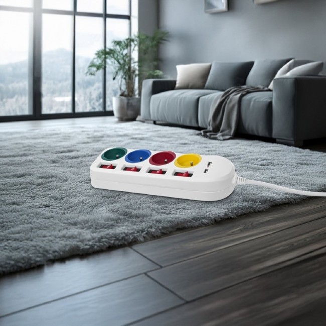 Maclean power strip, extender 4 sockets + 2xUSB, with switches, 250VAC/10A, 2.1A 5V, 1.5m, white, MCE229 W Maclean power strip, extender 4 sockets + 2xUSB, with switches, 250VAC/10A, 2.1A 5V, 1.5m, white, MCE229 W