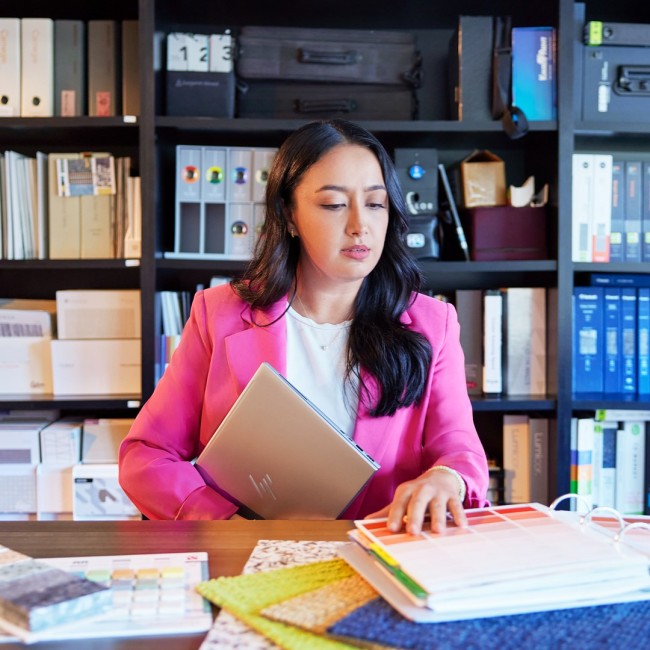 HP ZBook Firefly G11 A AMD Ryzen 5 8640HS Mobile workstation 35.6 cm (14