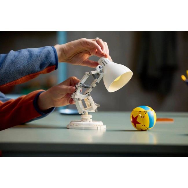 LEGO IDEAS 21357 Disney Pixar Luxo Jr. LEGO IDEAS 21357 Disney Pixar Luxo Jr.
