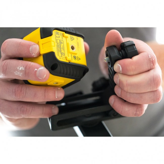 Stanley Cubix Self-Levelling Laser Level STHT77498-1