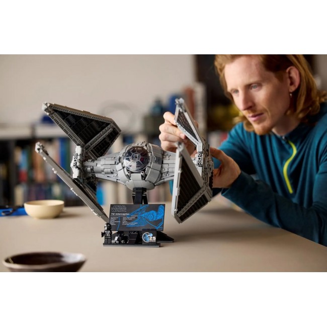 LEGO STAR WARS 75382 TIE Interceptor LEGO STAR WARS 75382 TIE Interceptor