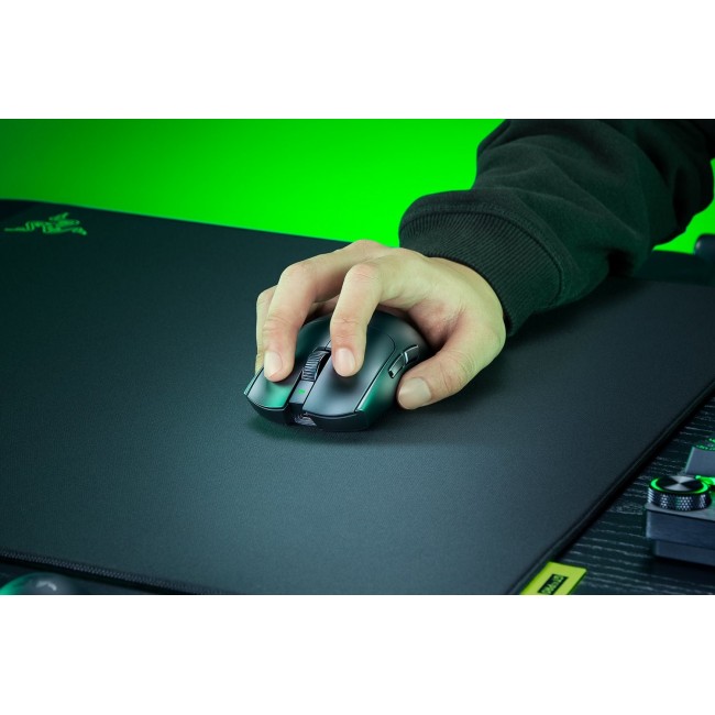 Razer Viper V4 Pro mouse Gaming Right-hand RF Wireless + USB Type-C Optical 50000 DPI