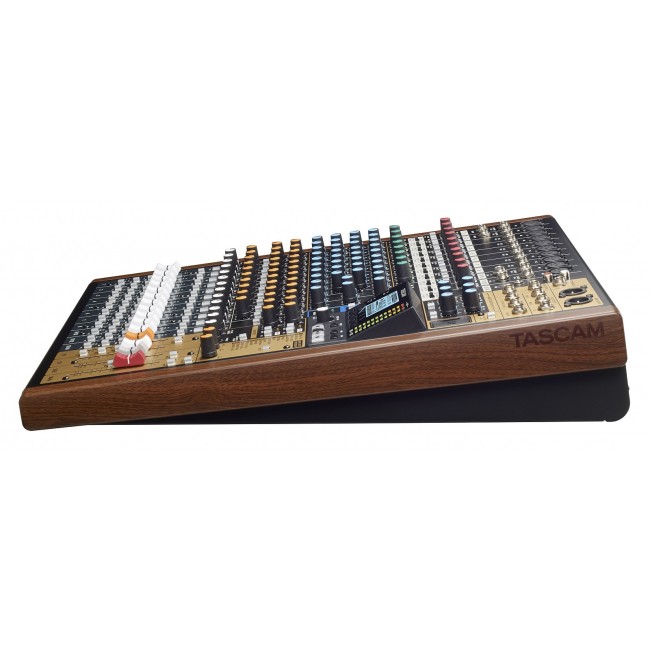 Tascam MODEL 16 audio mixer 16 channels 20 - 30000 Hz Black, Gold, Wood