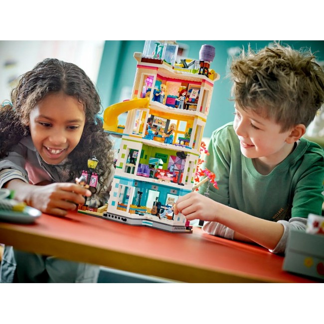LEGO FRIENDS 41748 HEARTLAKE CITY COMMUNITY CENTER LEGO FRIENDS 41748 HEARTLAKE CITY COMMUNITY CENTER