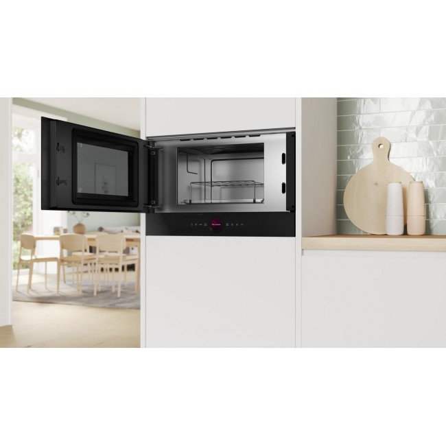 Bosch Serie 8 BER7321B1 microwave Black Solo microwave Built-in 21 L 900 W