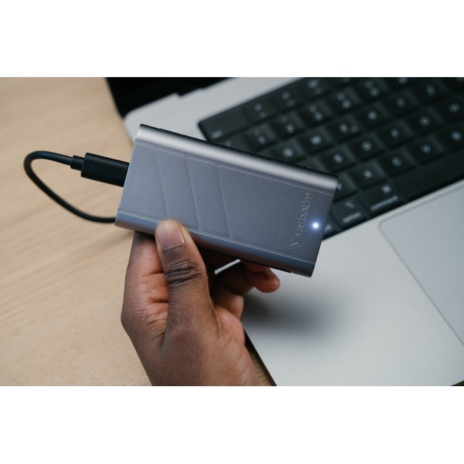 Verbatim TurboMetal SSD USB4 2TB USB Type-C USB4 Gen 2x2 Silver Verbatim TurboMetal SSD USB4 2TB USB Type-C USB4 Gen 2x2 Silver