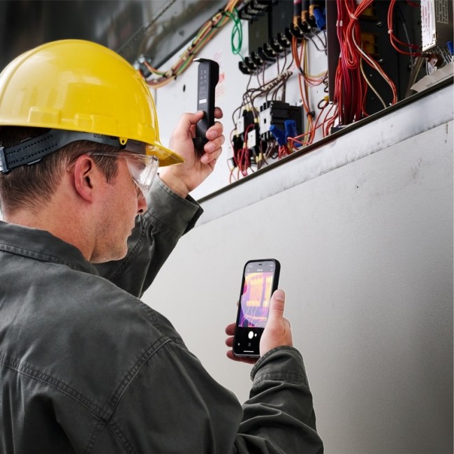 FLIR One FOEDGE thermal imaging camera