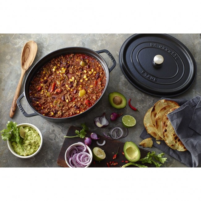 Staub oval cast iron pot - Black, 5.5 ltr