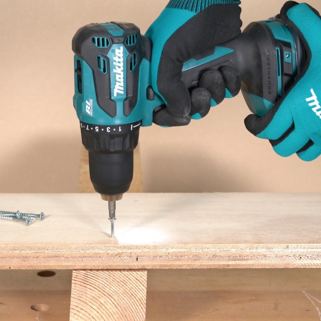 Makita DDF490Z drill 1900 RPM Keyless 1.7 kg Blue, Black