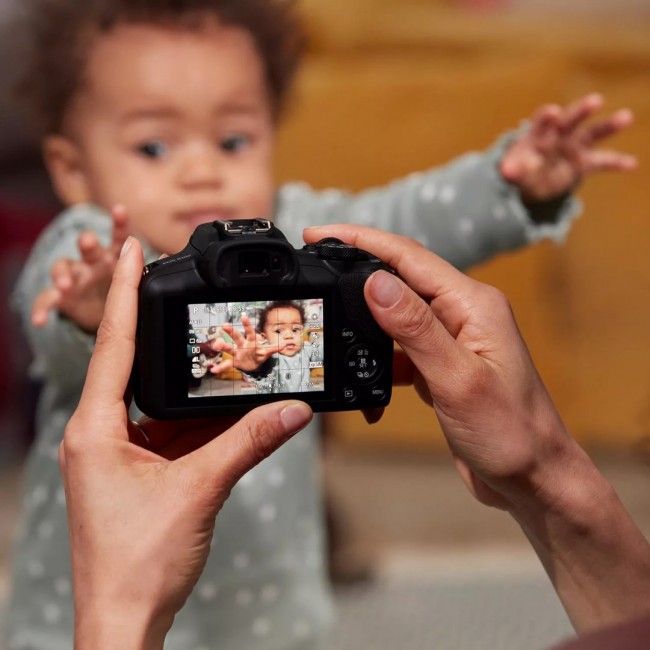 Mirrorless Camera Canon EOS R100 + Lens RF-S