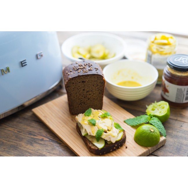 Smeg 50's Style Toaster TSF01PBEU Pastel Blue Smeg 50's Style Toaster TSF01PBEU Pastel Blue