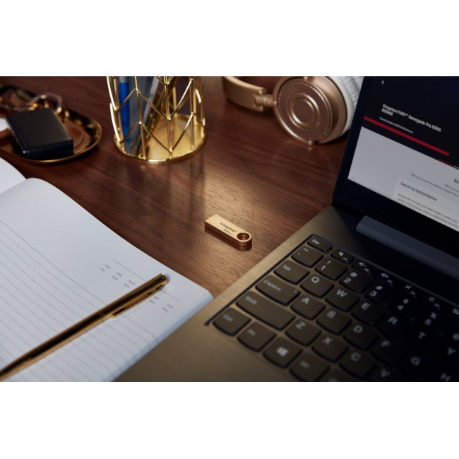 Kingston Technology DataTraveler 512GB 220MB/s Metal USB 3.2 Gen 1 SE9 G3 Kingston Technology DataTraveler 512GB 220MB/s Metal USB 3.2 Gen 1 SE9 G3