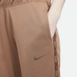 Nike DM4645-256 Female Nike DM4645-256 Female