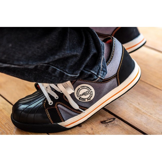 NEO tools 82-116 safety footwear
