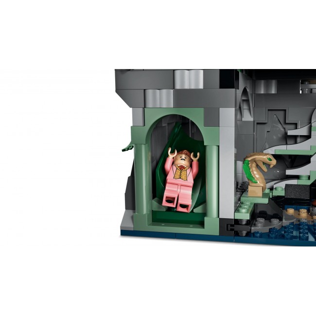 LEGO HARRY POTTER 76473 Hogwarts Castle - East Wing