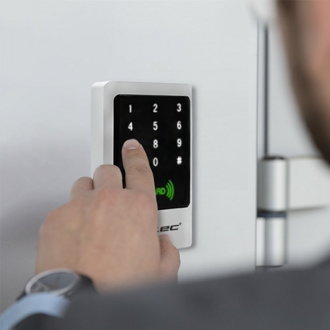 Qoltec 52444 Code lock MIMAS with RFID reader Code | Card | key fob | Doorbell button | IP68 | EM Qoltec 52444 Code lock MIMAS with RFID reader Code | Card | key fob | Doorbell button | IP68 | EM