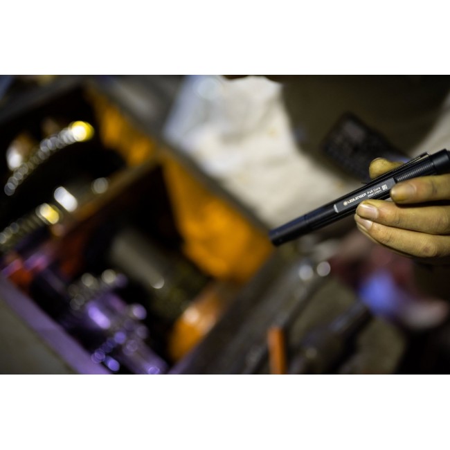 Ledlenser P4R Core Black Pen flashlight Ledlenser P4R Core Black Pen flashlight