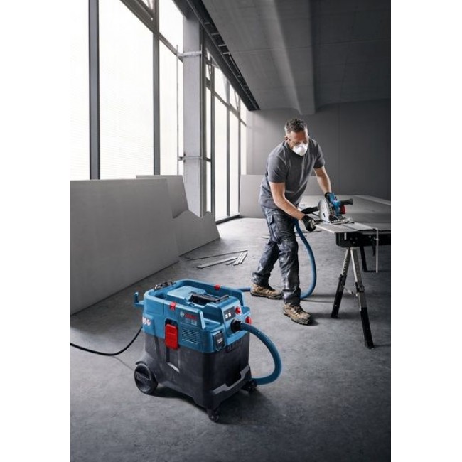 BOSCH. VACUUM CLEANER 1200W GAS 400 A 40L CLASS L