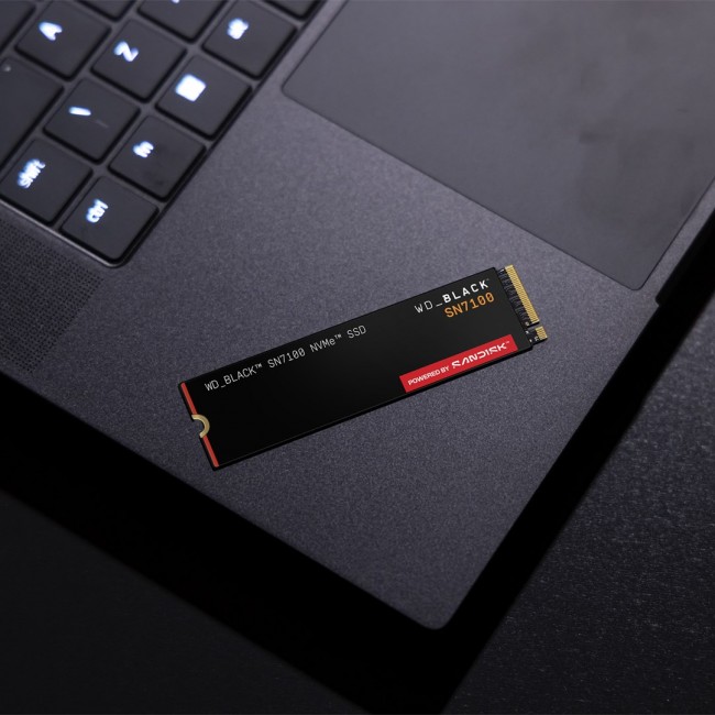 Western Digital Black WD_BLACK SN7100 NVMe SSD POWERED BY SANDISK 4 TB