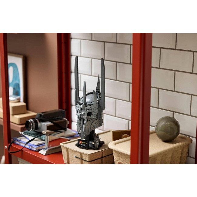 LEGO ICONS 11373 The Lord of the Rings: Sauron's Helmet