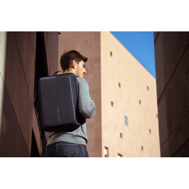 XD DESIGN ANTI-THEFT BACKPACK / BRIEFCASE BOBBY BIZZ 2.0 NAVY P/N: P705.925 XD DESIGN ANTI-THEFT BACKPACK / BRIEFCASE BOBBY BIZZ 2.0 NAVY P/N: P705.925
