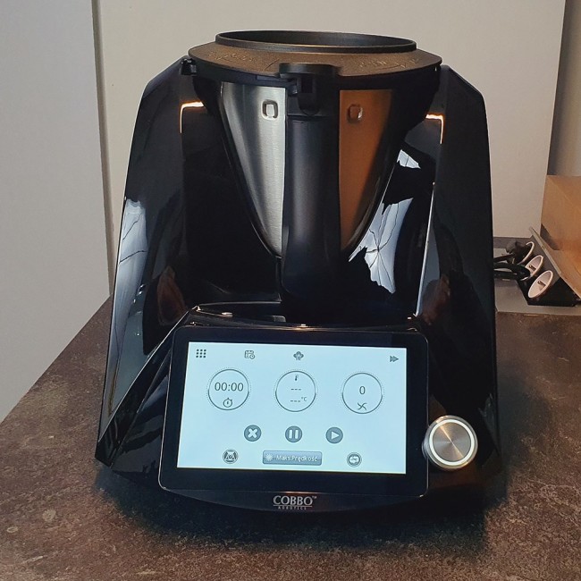 COBBO 7 multifunctional food processor, 11,000 rpm COBBO 7 multifunctional food processor, 11,000 rpm