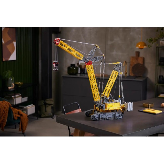 LEGO TECHNIC 42146 LIEBHERR LR 13000 CRAWLER CRANE LEGO TECHNIC 42146 LIEBHERR LR 13000 CRAWLER CRANE