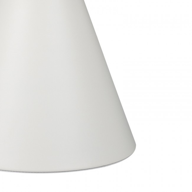 Βοηθητικά τραπέζια Coozlin Inart sintered stone σε απόχρωση λευκό μαρμάρου με λευκό μέταλλο Βοηθητικά τραπέζια Coozlin Inart sintered stone σε απόχρωση λευκό μαρμάρου με λευκό μέταλλο